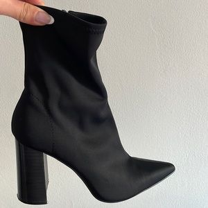 Jeffrey Campbell Siren neoprene boots 7.5